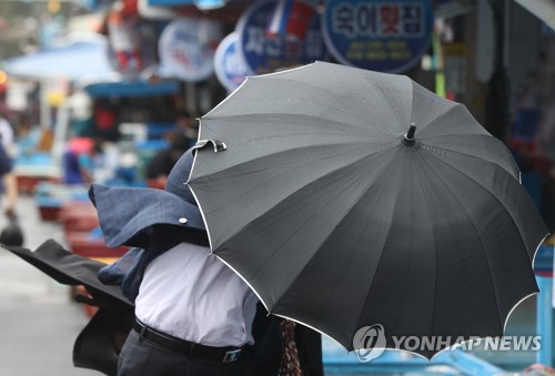 경남 맑고 바람 많이 불어…거제·통영 강풍주의보