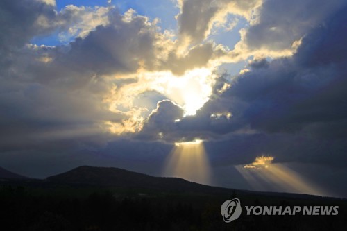 제주, 구름 많고 흐린 날씨…낮 최고 16∼18도