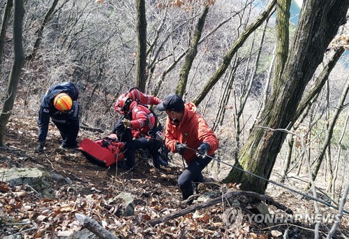 정선 백운산서 70대 등산객 추락 사망