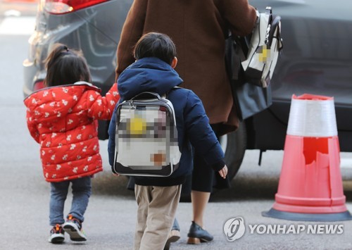 코로나19 장기화에 긴급보육 수요 늘어…정부 "방역 강화 계획"