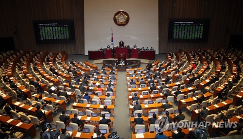 여야, 재난지원금 추경 논의 본격화…'전국민 지급' 여부 주목