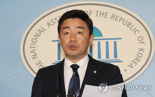 범여 "'키작은 사람' 발언, 신체 비하"…황교안 "적당히들 하라"(종합)