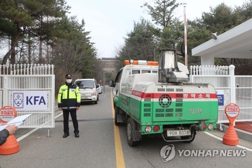 [일문일답] 김강립 복지차관 "코로나19 방역성과…국민 참여로 결실"