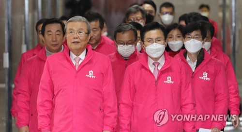 통합당 선대위, 현충원 참배…총선 승리 다짐