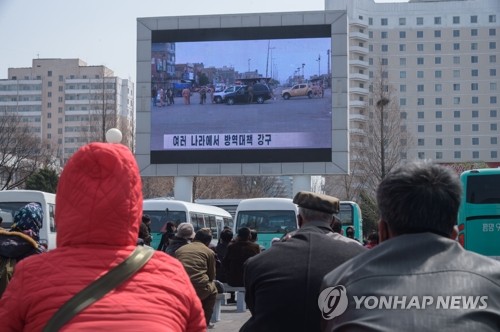 북한 "코로나 세계적 박멸전까지 비상방역"…격리 500여명(종합)