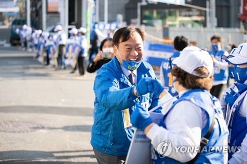 [총선 D-12] 공식선거 이틀째…오늘도 소리 없는 유세 전쟁