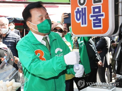 여야 '전국민 재난지원금 지급' 경쟁 가열…막말·조국 난타전(종합)