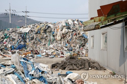 경주 농촌 곳곳에 폐기물 방치…9곳 확인