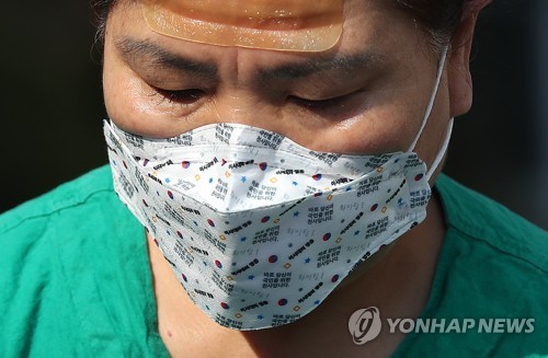 "허벌나게 이뻐요"…세심한 배려에 힘을 얻는 의료진