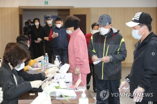 [선택 4·15] 제주, 섬 속의 섬 곳곳에서 투표…순조롭게 진행