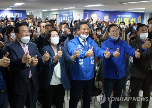 [선택 4·15] 민주, 호남 싹쓸이…한 곳 뺀 全지역구 석권하며 '명예회복'(종합)