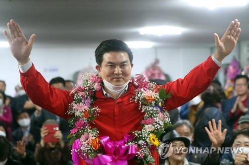 김태호 당선인, 언론인·상대후보 캠프 '선거법 위반' 고발 취하