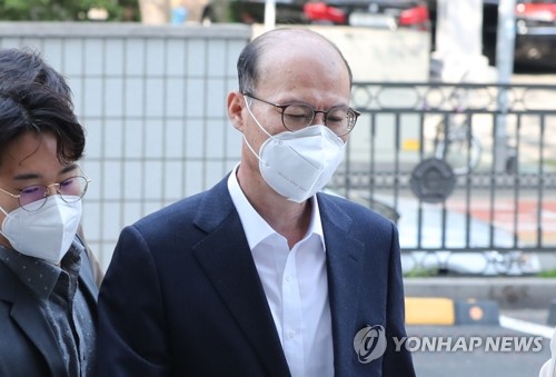 '미공개정보 주식거래' 신라젠 전 대표등 구속…"증거인멸 우려"(종합)