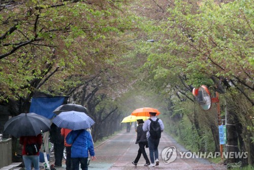 일요일 전국 대체로 흐리고 비…낮 최고 19도