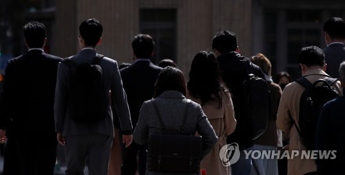 서울서 진눈깨비 관측…113년 관측 사상 가장 늦은 봄눈