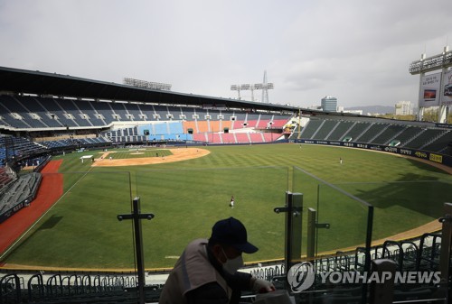 '준비 완료' 두산 유희관, 키움과 연습경기 5이닝 무실점