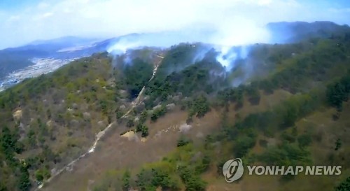 건조특보 속 강원 내륙 곳곳 산불 잇따라