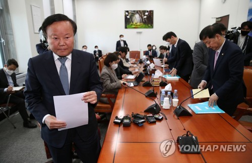 김재원, 당정 4조6천억원 국채발행 검토에 "빚잔치 하려는건가"