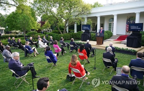 트럼프 "중국, 코로나19 확산 막을 수 있었다…심각한 조사중"(종합2보)