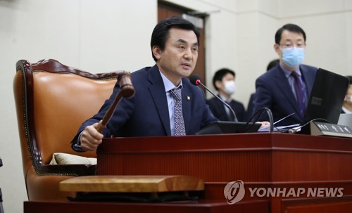 국회 국방위, 주한미군내 무급휴직 생계지원금 근거법안 통과