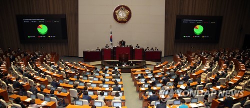 긴급재난지원금 기부시 연말정산 15% 세액공제…국회 통과