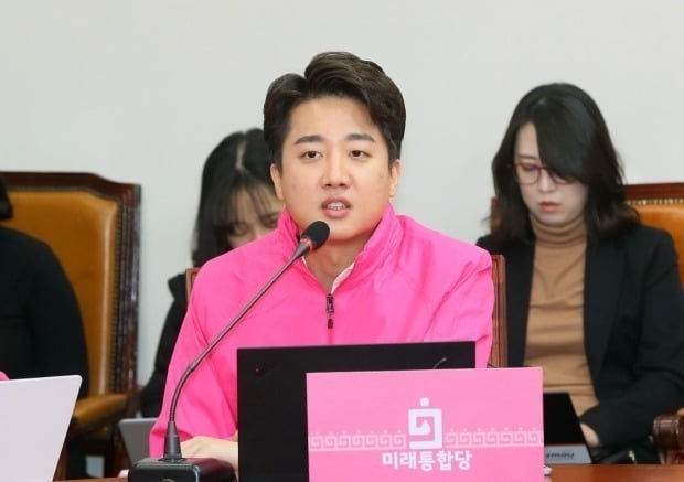 이준석 미래통합당 최고위원이 이번 총선을 둘러싼 음모론에 대해 "선거 지고나서 음모론까지 당이 뒤집어 쓰면 얼마나 비참한가"라고 말했다. /사진=연합뉴스