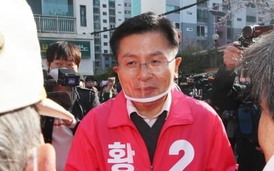 황교안, 숨진 내과의사 추모…"진정한 영웅, 잊지 않겠다"