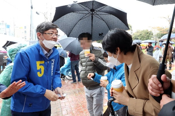 김홍걸 "열린민주당은 해당 행위자들 모임, 연대 안해"