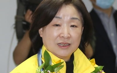 심상정 정의당 유일한 생존자 "애정어린 질책 모두 가슴 속 깊이 담겠다"