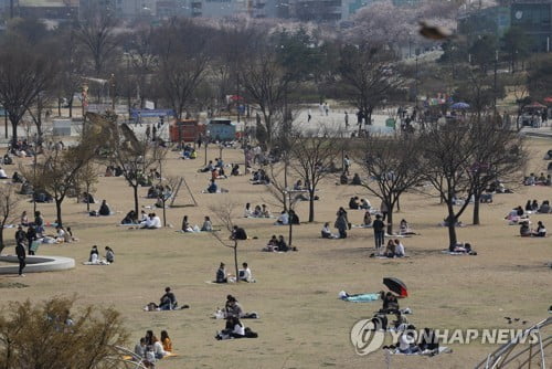 "강도높은 사회적 거리두기에 성과…추가 전파 막았다"