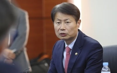 "코로나19 폭발적 감염 한국서도 나타날 수 있어…엄중한 상황"