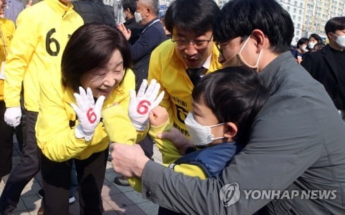 [총선 D-3] "부동층을 잡아라"…대전·세종·충남 휴일 막판 총력전