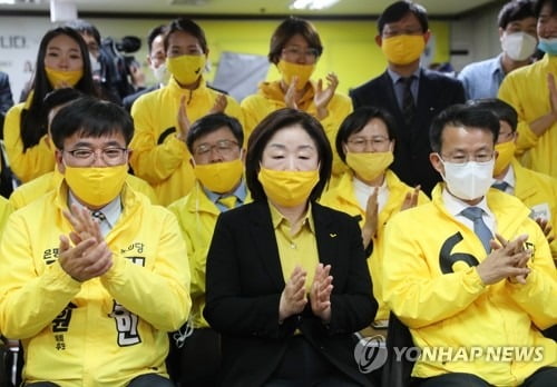 [선택 4·15] 심상정 "국민 뜻 겸허히 기다리겠다…실제 결과 더 나을 것"