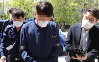 '라임 사태' 연루 전 청와대 행정관 영장심사 출석…묵묵부답