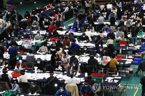 선관위 "투·개표 조작, 있을 수 없어…허위사실 유포 강경대응"