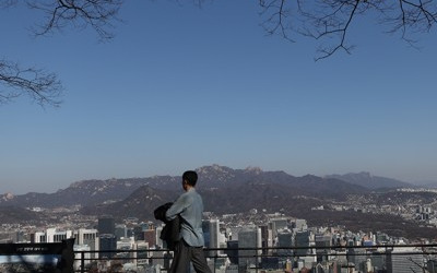 맑고 건조한 일요일…강원·경북북부는 돌풍 동반한 비