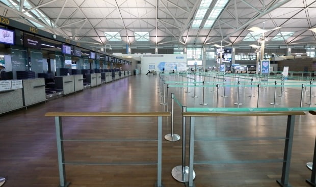 한산한 인천국제공항(사진=뉴스1)