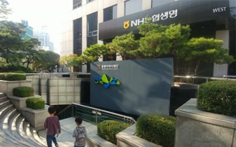 [김은정의 기업워치]코로나 버텼지만 내려앉은 수익성에 'AAA 지위' 반납한 농협생명