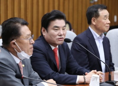 원유철 "통합당과 합당 이후 미련 없이 여의도 떠날 것"