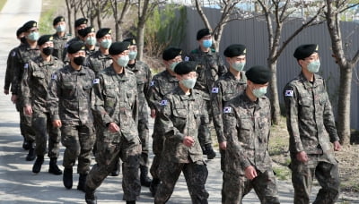 국방부, 코로나에 멈췄던 장병 휴가 76일 만에 정상시행