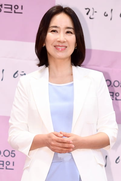 [포토] 윤유선, '우아한 미소~'