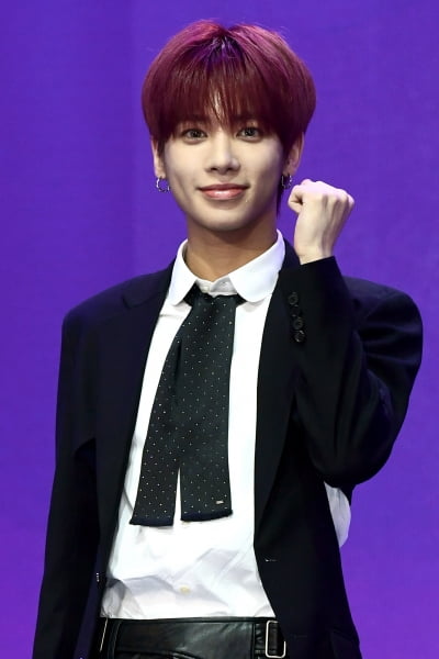 [포토] TXT 태현, '주먹 불끈 쥐고 멋지게~'