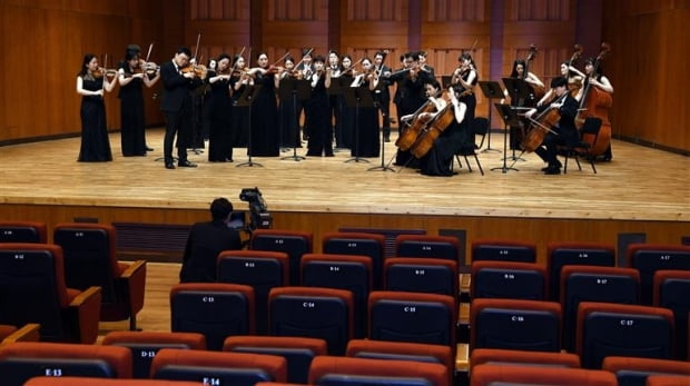 한경닷컴 신춘음악회 유튜브 생중계…"코로나 블루 치유하는 봄빛 선율" 