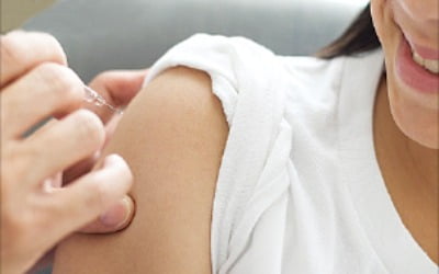 20~30대 자궁경부암 급증…낮은 백신 접종율 한몫