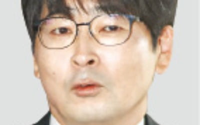 탁현민, 의전비서관으로 靑 복귀한다