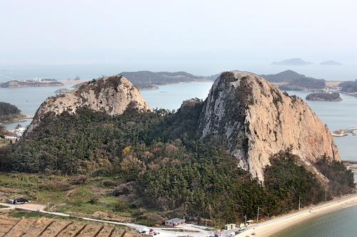 [걷고 싶은 길] 서해 다도해의 비경에 취하다…고군산길