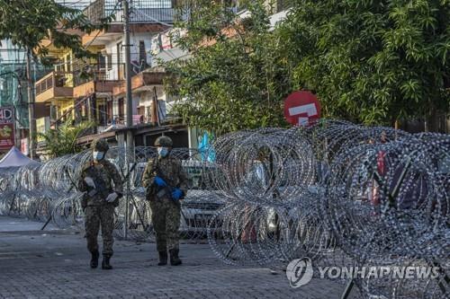 말레이, 코로나19 확산 막겠다며 불법 체류자 수백명 체포