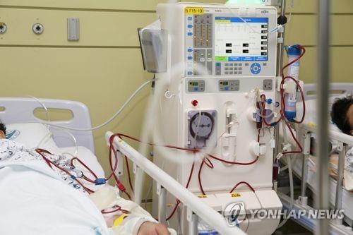 20년째 14만원에 묶인 혈액투석 정액수가…헌재 "합헌"