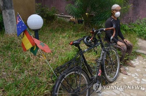 자전거로 세계일주 30대 한국인 아프리카 기니서 발묶여