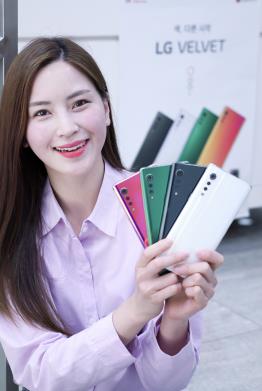 LG벨벳 사전예약 시작…출고가 50% 할인 혜택 제공